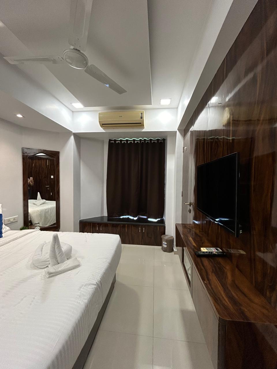 Bedroom mirror