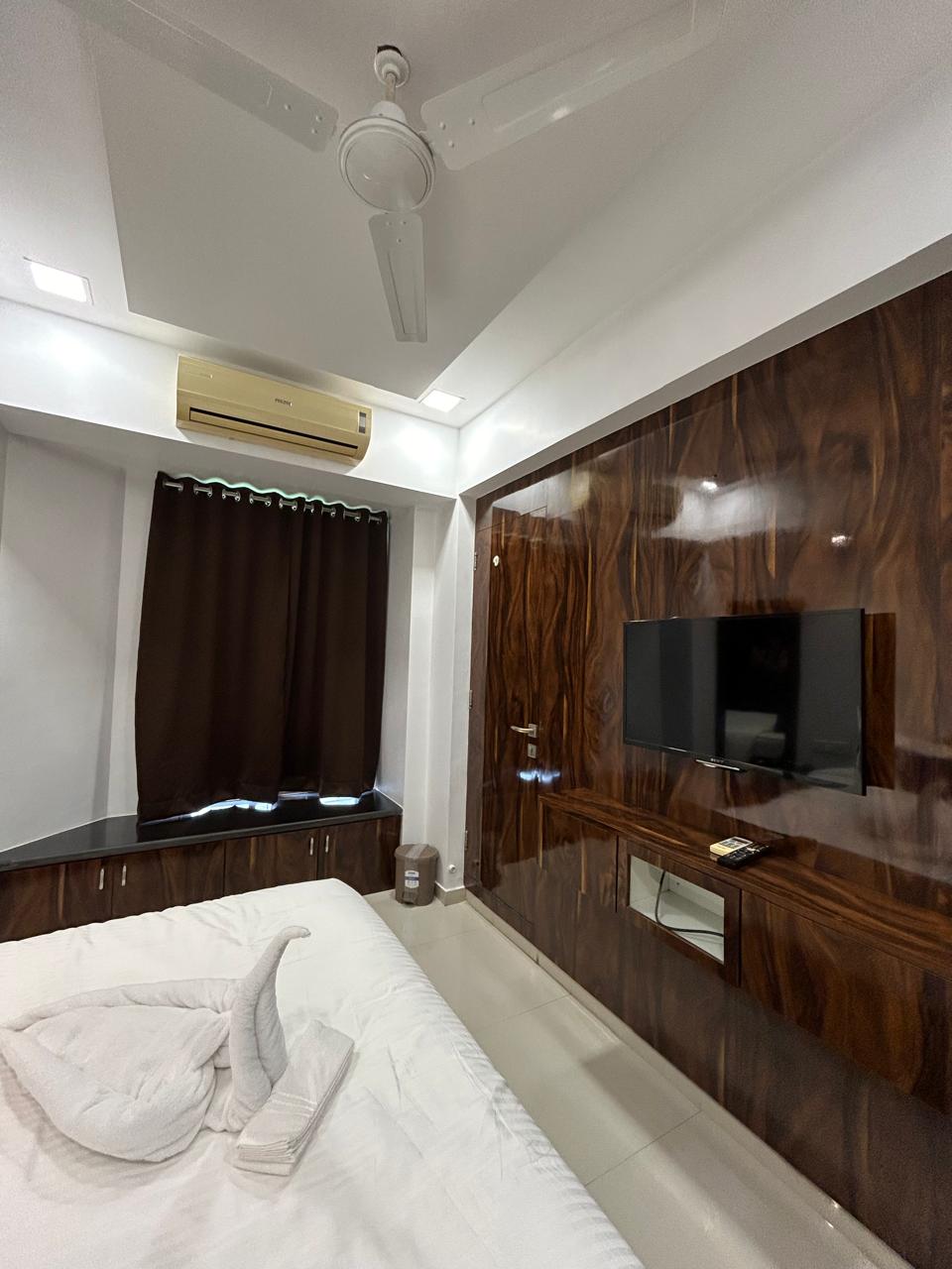 Bedroom TV wall